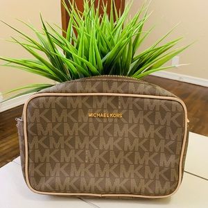Michael Kors Crossbody